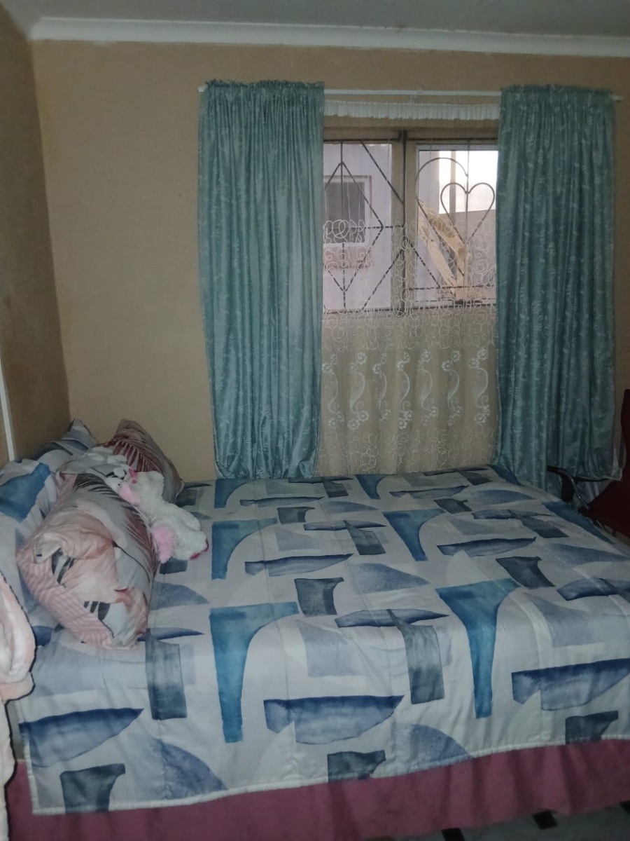 2 Bedroom Property for Sale in Booysens Park Eastern Cape